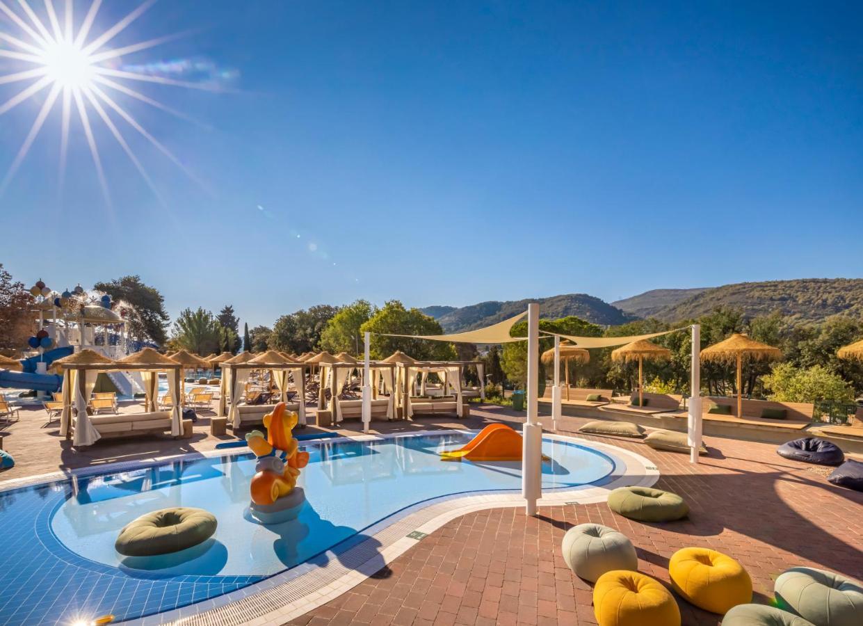 Valamar Amicor Resort Stari Grad  Dış mekan fotoğraf