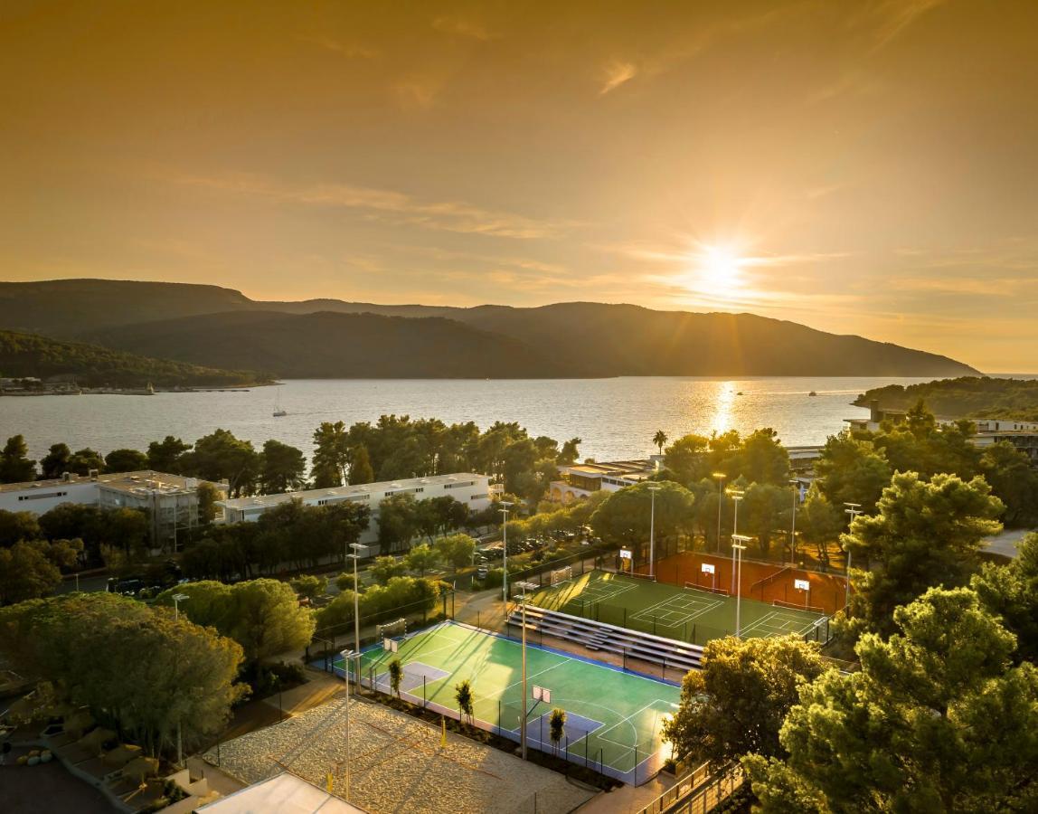 Valamar Amicor Resort Stari Grad  Dış mekan fotoğraf