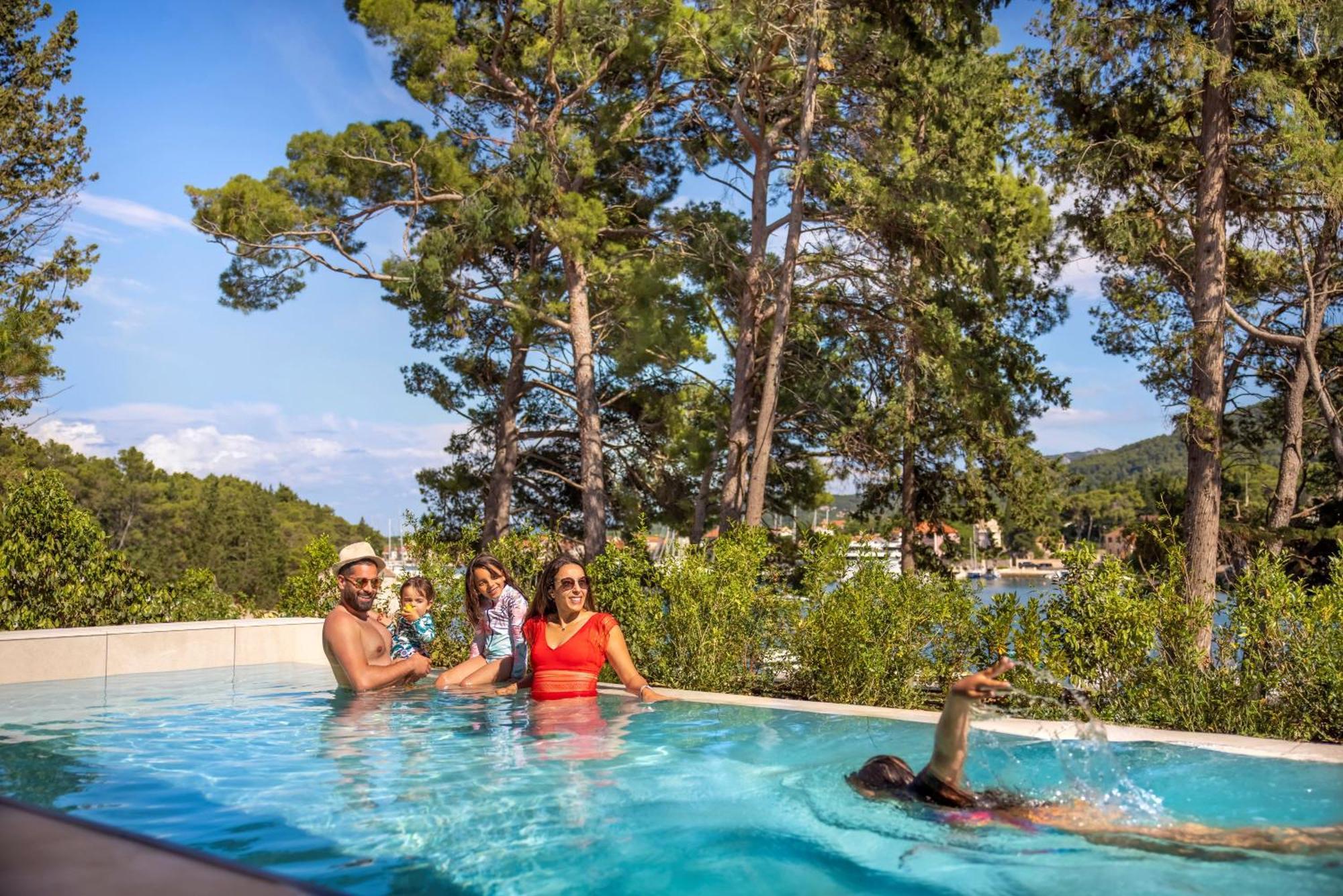 Valamar Amicor Resort Stari Grad  Dış mekan fotoğraf